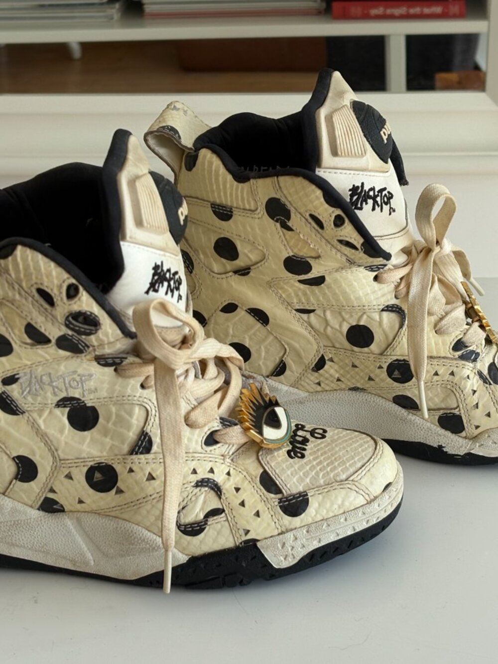 Retro Reebok Pump High Tops - Picture 2 of 10